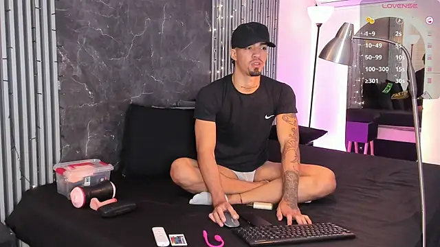 Snapshot of Duriel_ chatting on January 9, 2025, 12:19 pm Duriel online show from January 9, 2025, 12:19 pm