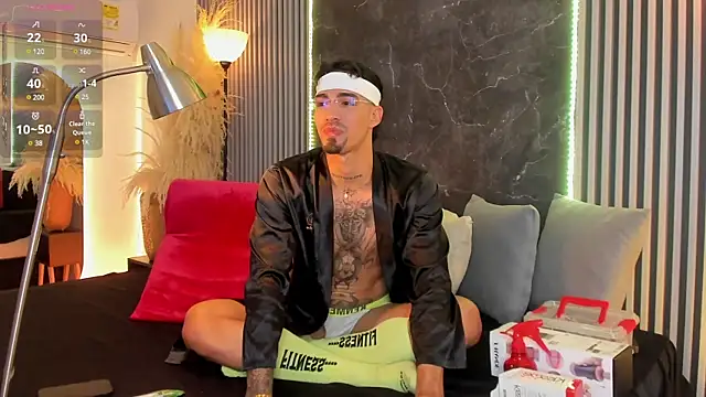 Snapshot of Duriel_ chatting on January 24, 2025, 3:00 am Duriel online show from January 24, 2025, 3:00 am