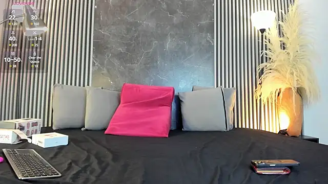 Snapshot of Duriel_ chatting on March 8, 2025, 1:03 pm Duriel online show from March 8, 2025, 1:03 pm