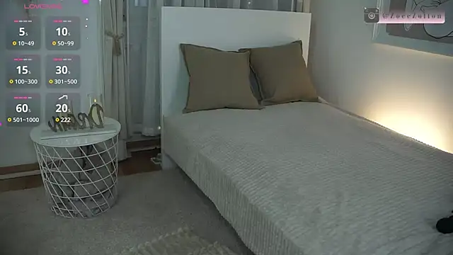 ZoeeZolton online show from January 27, 2025, 8:49 pm