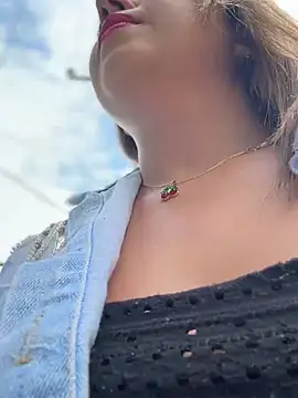 Snapshot of VIOLETA-25_ chatting on January 12, 2026, 3:06 pm VIOLETA-25 online show from January 12, 2026, 3:06 pm