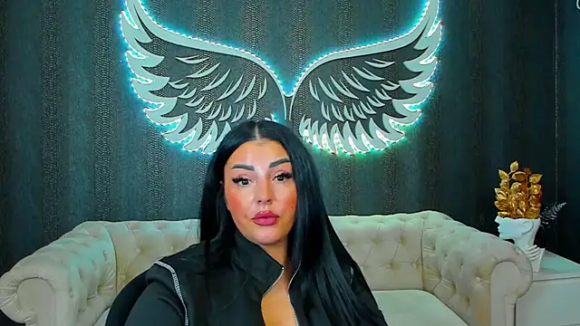 anemarieejolie online show from October 10, 2025, 5:23 pm