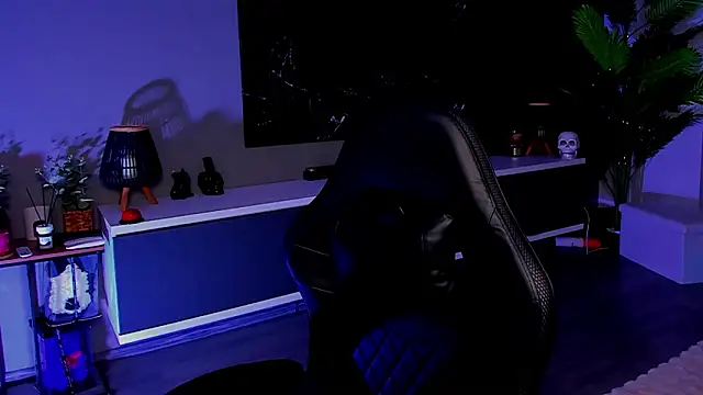 Snapshot of anemarieejolie chatting on March 5, 2026, 6:15 pm anemarieejolie online show from March 5, 2026, 6:15 pm