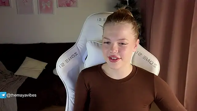 Maya Rave online show from January 18, 2026, 3:54 am