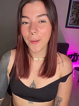 Snapshot of luccianagreyy chatting on December 20, 2024, 12:08 am luccianagreyy online show from December 20, 2024, 12:08 am