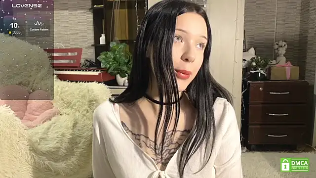 Snapshot of michelle_windrose chatting on February 15, 2025, 11:58 pm michelle windrose online show from February 15, 2025, 11:58 pm