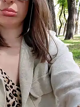 M1lfa online show from December 10, 2024, 7:00 pm