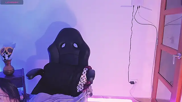 Snapshot of haanna_thompsoon chatting on December 10, 2024, 8:38 pm haanna thompsoon online show from December 10, 2024, 8:38 pm