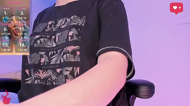 Snapshot of haanna_thompsoon chatting on December 12, 2024, 8:10 pm haanna thompsoon online show from December 12, 2024, 8:10 pm