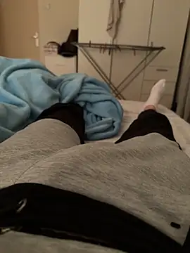 Snapshot of jessieandjames29 chatting on February 26, 2025, 4:45 pm jessieandjames29 online show from February 26, 2025, 4:45 pm