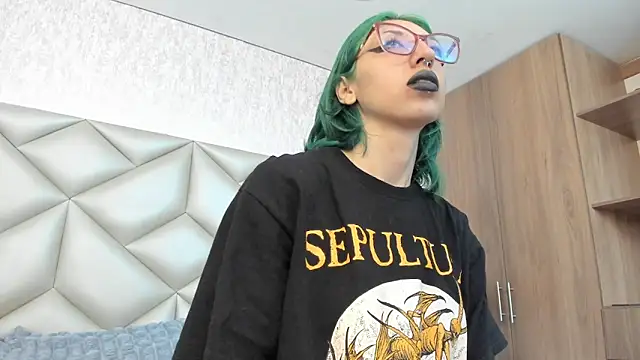 Im gaia online show from September 15, 2025, 12:27 pm