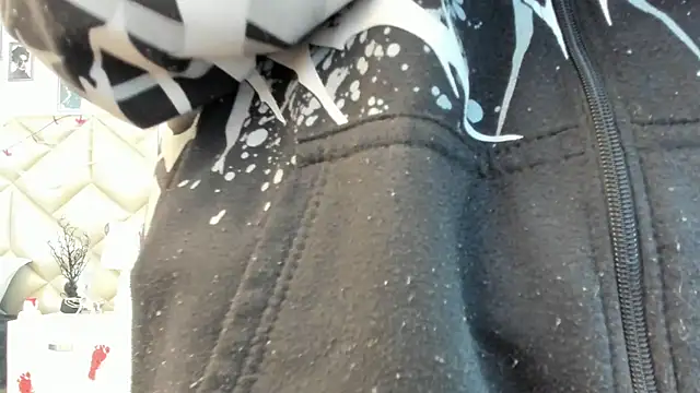 Im gaia online show from November 1, 2025, 12:40 pm