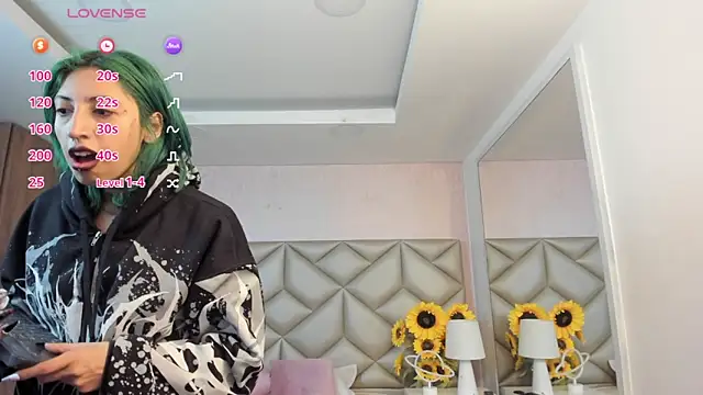 Im gaia online show from November 26, 2025, 12:17 pm