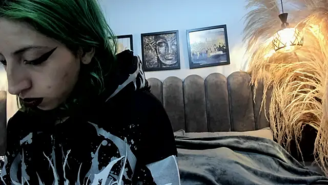 Im gaia online show from December 16, 2025, 12:10 pm