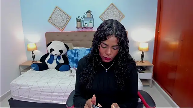 Snapshot of Edelaine_rogers chatting on November 26, 2025, 5:08 am Edelaine rogers online show from November 26, 2025, 5:08 am