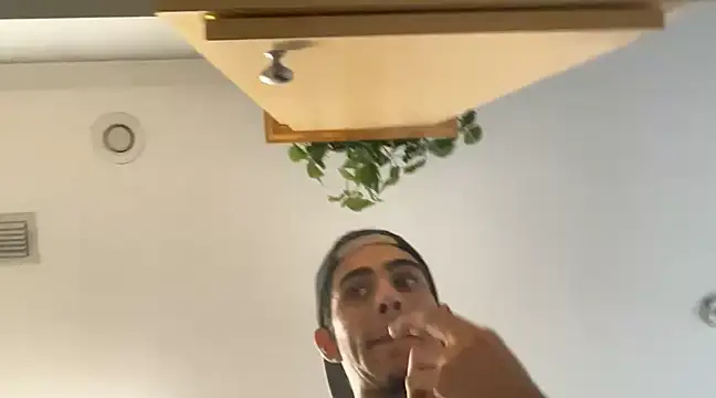 Snapshot of kennylove420 chatting on December 25, 2024, 8:50 pm kennylove420 online show from December 25, 2024, 8:50 pm