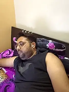 hardyloves online show from December 17, 2024, 9:16 pm