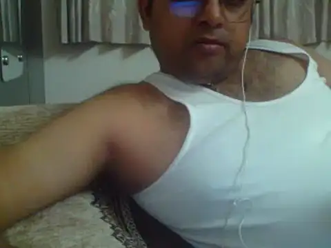 hardyloves online show from January 8, 2025, 4:54 pm