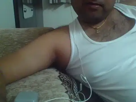 hardyloves online show from January 8, 2025, 7:56 pm