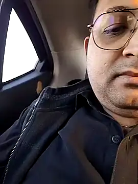 hardyloves online show from January 9, 2025, 2:33 am