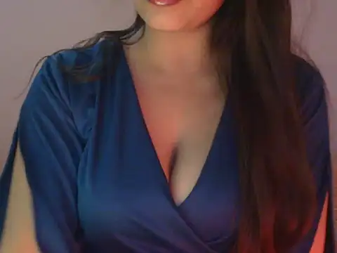 Snapshot of diva-22 chatting on February 7, 2026, 2:10 pm diva-22 online show from February 7, 2026, 2:10 pm