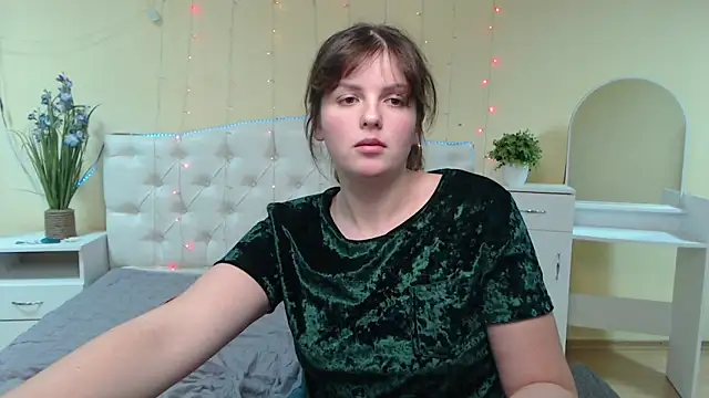 Snapshot of StaceyLex chatting on February 4, 2025, 9:38 am StaceyLex online show from February 4, 2025, 9:38 am