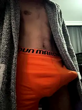 Snapshot of pxrnsenpaii chatting on October 12, 2025, 9:14 pm pxrnsenpaii online show from October 12, 2025, 9:14 pm