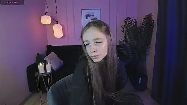 Snapshot of OliviaGentle chatting on December 22, 2024, 9:42 pm OliviaGentle online show from December 22, 2024, 9:42 pm