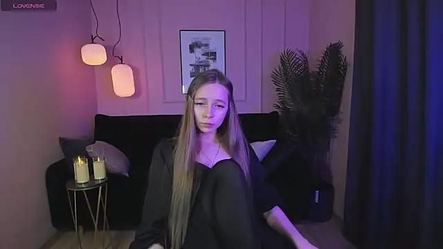 Snapshot of OliviaGentle chatting on December 23, 2024, 4:12 am OliviaGentle online show from December 23, 2024, 4:12 am