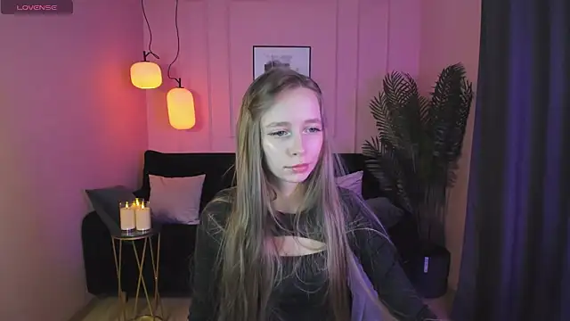 Snapshot of OliviaGentle chatting on January 2, 2025, 7:07 pm OliviaGentle online show from January 2, 2025, 7:07 pm