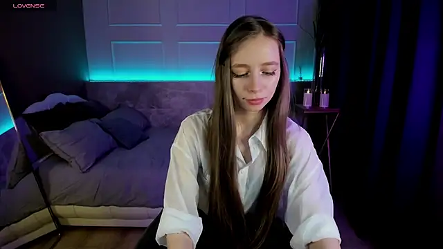 Snapshot of OliviaGentle chatting on January 8, 2025, 3:40 am OliviaGentle online show from January 8, 2025, 3:40 am