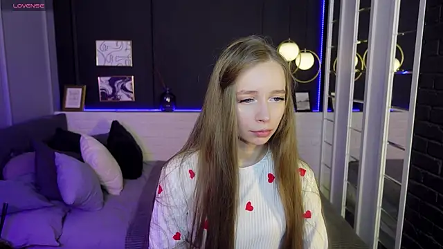 Snapshot of OliviaGentle chatting on February 8, 2025, 10:29 pm OliviaGentle online show from February 8, 2025, 10:29 pm