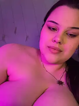 Snapshot of 31MoonLight13 chatting on February 21, 2025, 10:04 pm 31MoonLight13 online show from February 21, 2025, 10:04 pm