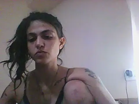 Snapshot of BURN666ING chatting on February 4, 2025, 1:13 am BURN666ING online show from February 4, 2025, 1:13 am