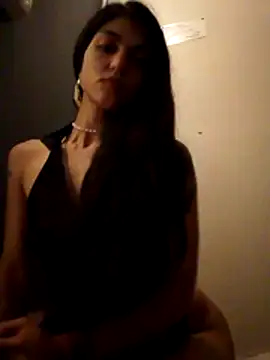 Snapshot of BURN666ING chatting on November 30, 2025, 11:47 am BURN666ING online show from November 30, 2025, 11:47 am