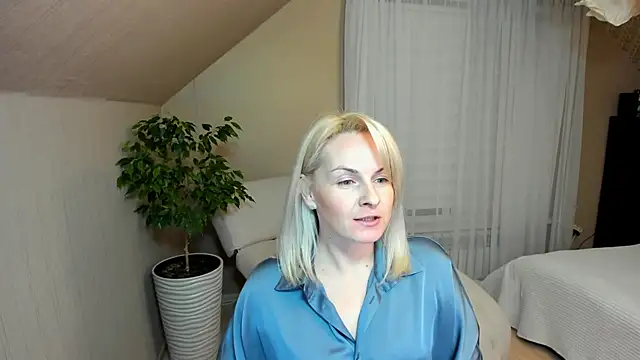 Alicee Gracee online show from January 12, 2025, 4:08 pm