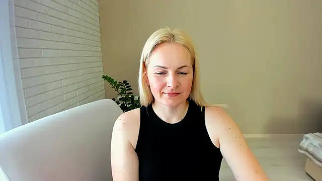 Alicee Gracee online show from March 11, 2026, 11:05 am