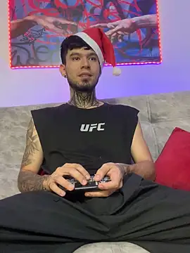 Snapshot of Anthony-Martin chatting on December 15, 2025, 1:04 pm Anthony-Martin online show from December 15, 2025, 1:04 pm