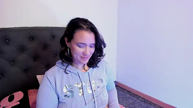 kyoakane online show from March 15, 2025, 10:03 am