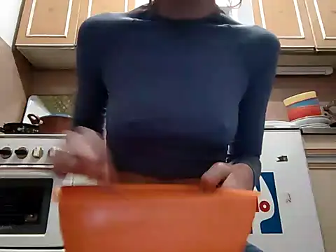 Snapshot of beaverwoman chatting on January 29, 2025, 2:32 pm beaverwoman online show from January 29, 2025, 2:32 pm
