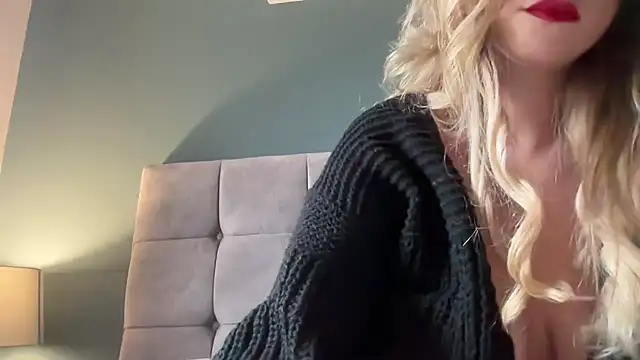 LustfulLuna  online show from February 7, 2025, 11:56 am