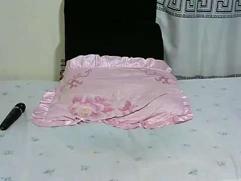 Sassyever online show from December 15, 2025, 12:48 am