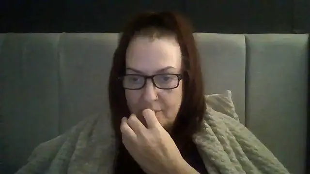 Snapshot of Tillieuk chatting on December 17, 2025, 11:22 pm Tillieuk online show from December 17, 2025, 11:22 pm