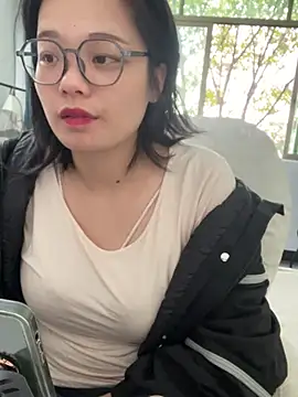 Bella0815 online show from December 29, 2024, 6:14 am