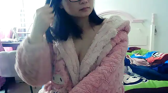 CN-Xiaoxi online show from March 4, 2025, 7:08 am