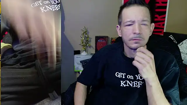 Snapshot of MasterForgedRayy chatting on December 31, 2024, 12:36 pm MasterForgedRayy online show from December 31, 2024, 12:36 pm