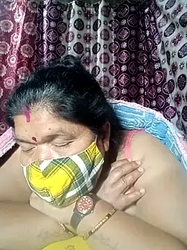 Snapshot of Hot_Falguni chatting on February 14, 2025, 7:44 pm Hot Falguni online show from February 14, 2025, 7:44 pm