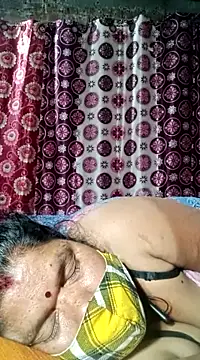 Snapshot of Hot_Falguni chatting on February 17, 2025, 7:31 pm Hot Falguni online show from February 17, 2025, 7:31 pm