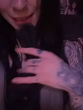 Snapshot of MissMidnightUK chatting on January 19, 2026, 12:03 am MissMidnightUK online show from January 19, 2026, 12:03 am