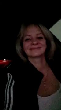 Snapshot of Milen_Milf chatting on December 18, 2024, 2:17 pm Milen Milf online show from December 18, 2024, 2:17 pm